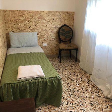 Venice Treviso Airport Bed Exterior photo