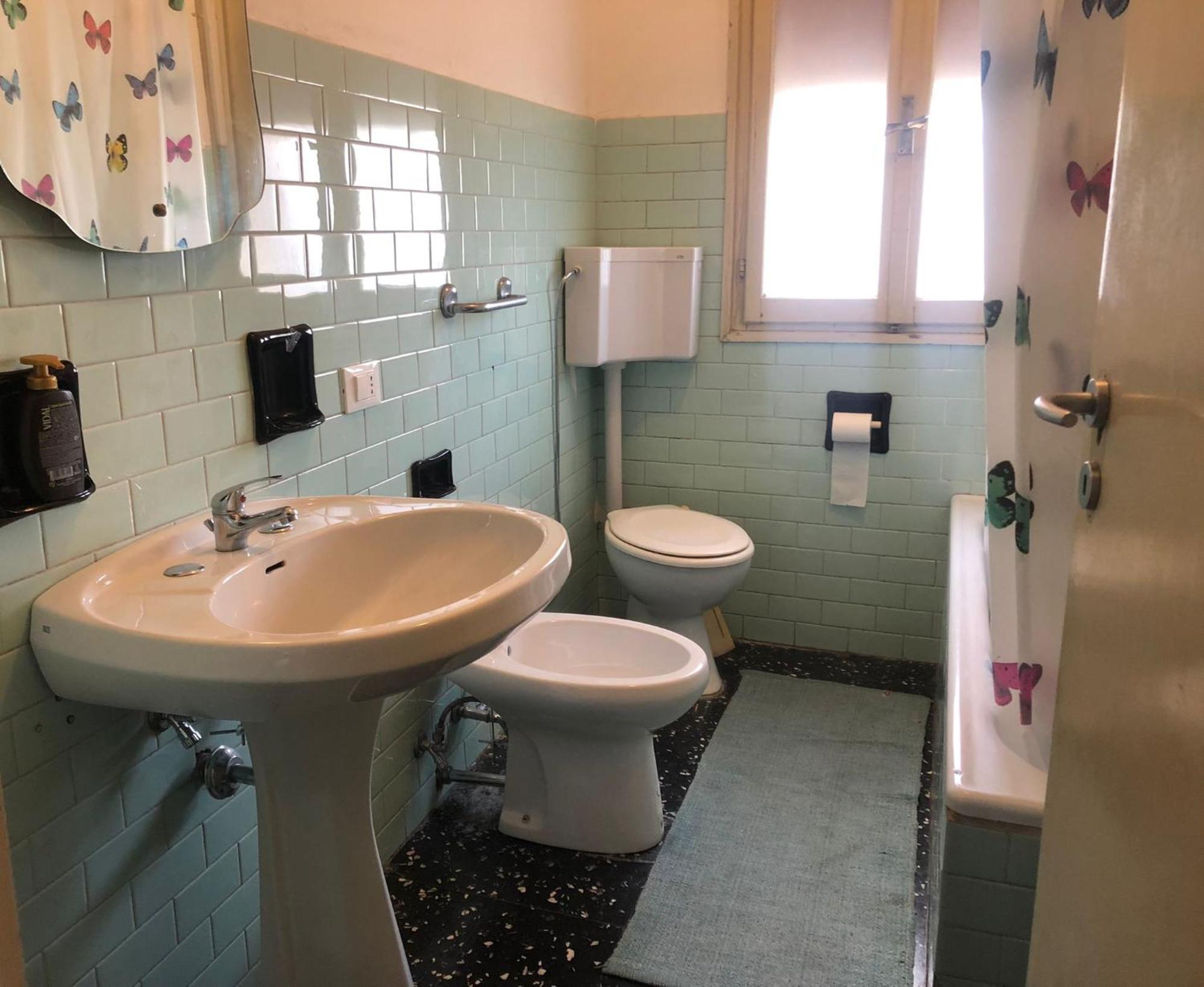 Venice Treviso Airport Bed Exterior photo Bathroom in Italy