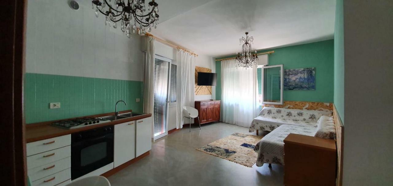 Venice Treviso Airport Bed Exterior photo A studio apartment in Italy