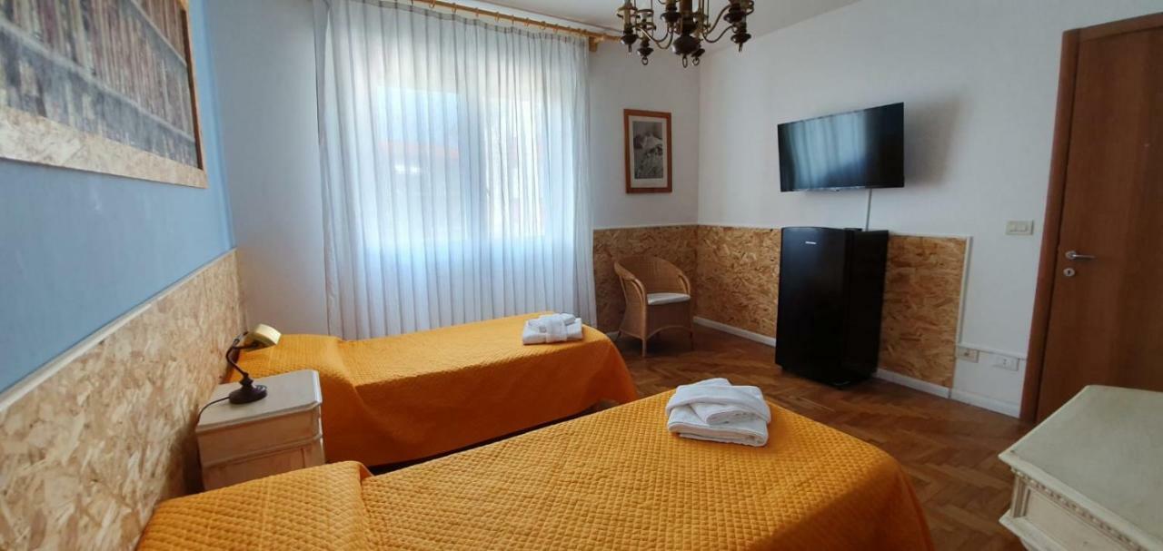Venice Treviso Airport Bed Exterior photo