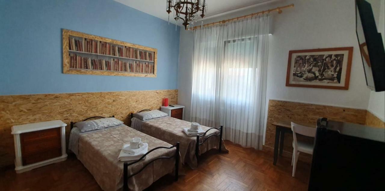 Venice Treviso Airport Bed Exterior photo A room at the hostel